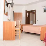 Hotel La Caravella 3*