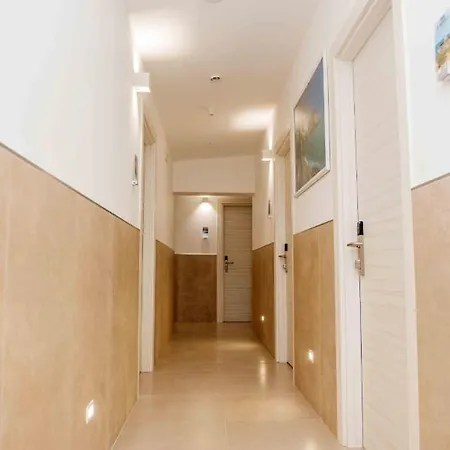 卡拉维拉酒店 酒店 维耶斯泰