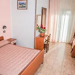 La Caravella 3*