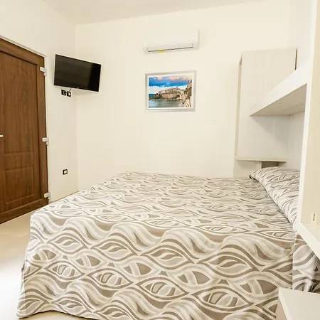 Hotel La Caravella 3*