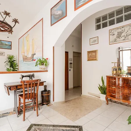 Hotel La Caravella 3*